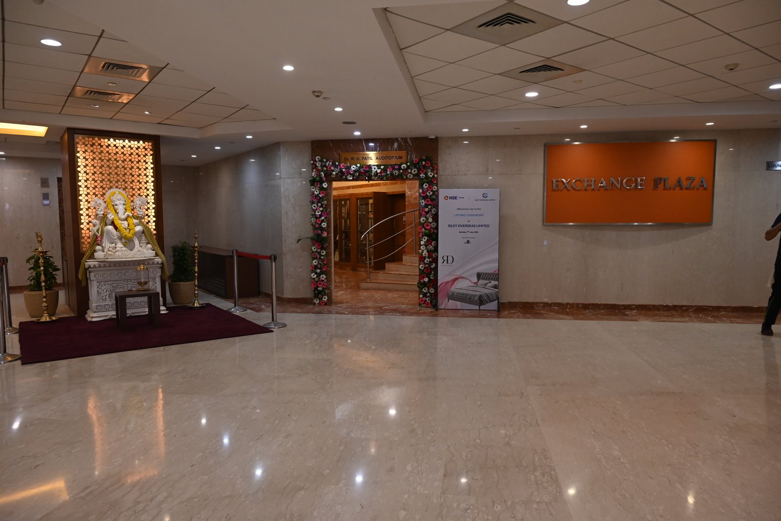 Silky Overseas Limited Listing Ceremony Photos