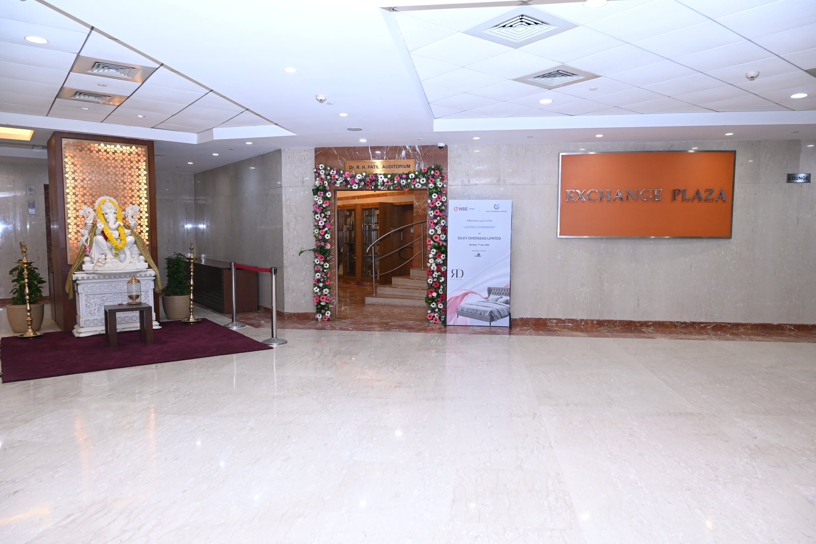 Silky Overseas Limited Listing Ceremony Photos