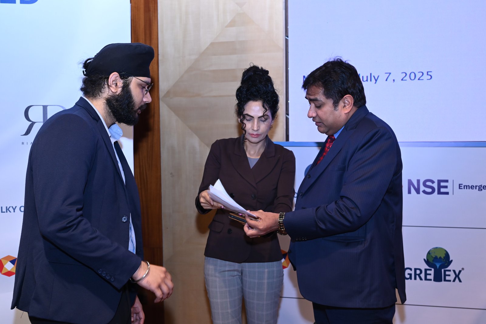 Silky Overseas Limited Listing Ceremony Photos