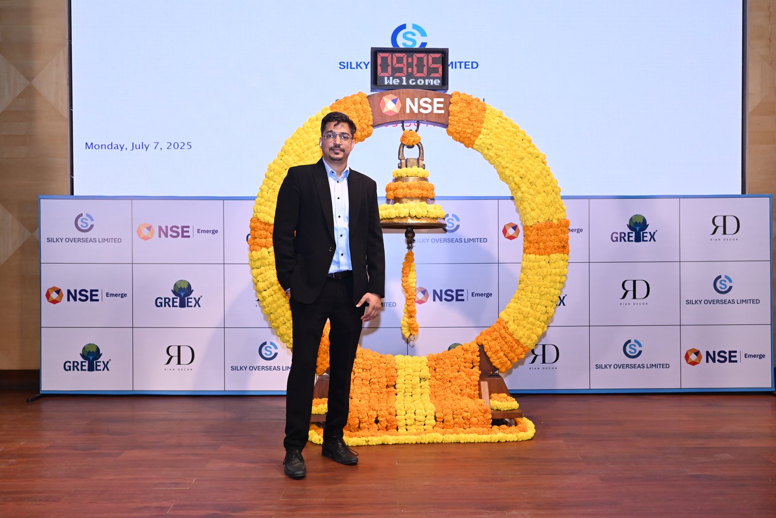 Silky Overseas Limited Listing Ceremony Photos