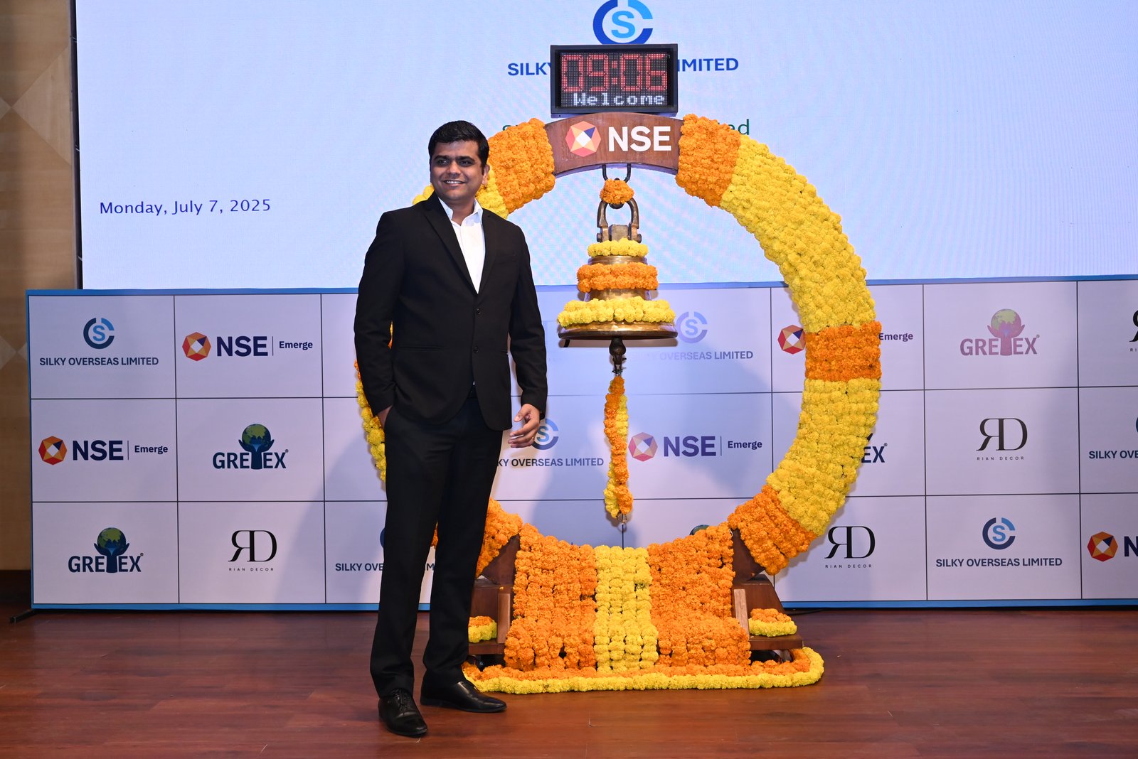 Silky Overseas Limited Listing Ceremony Photos