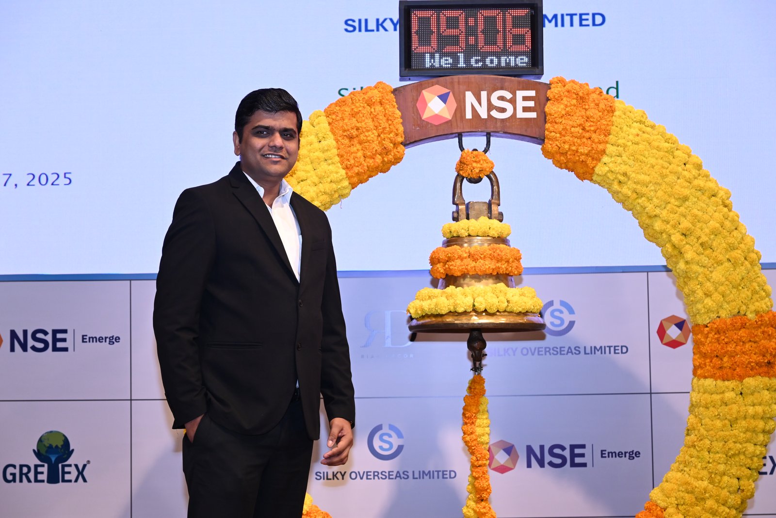 Silky Overseas Limited Listing Ceremony Photos