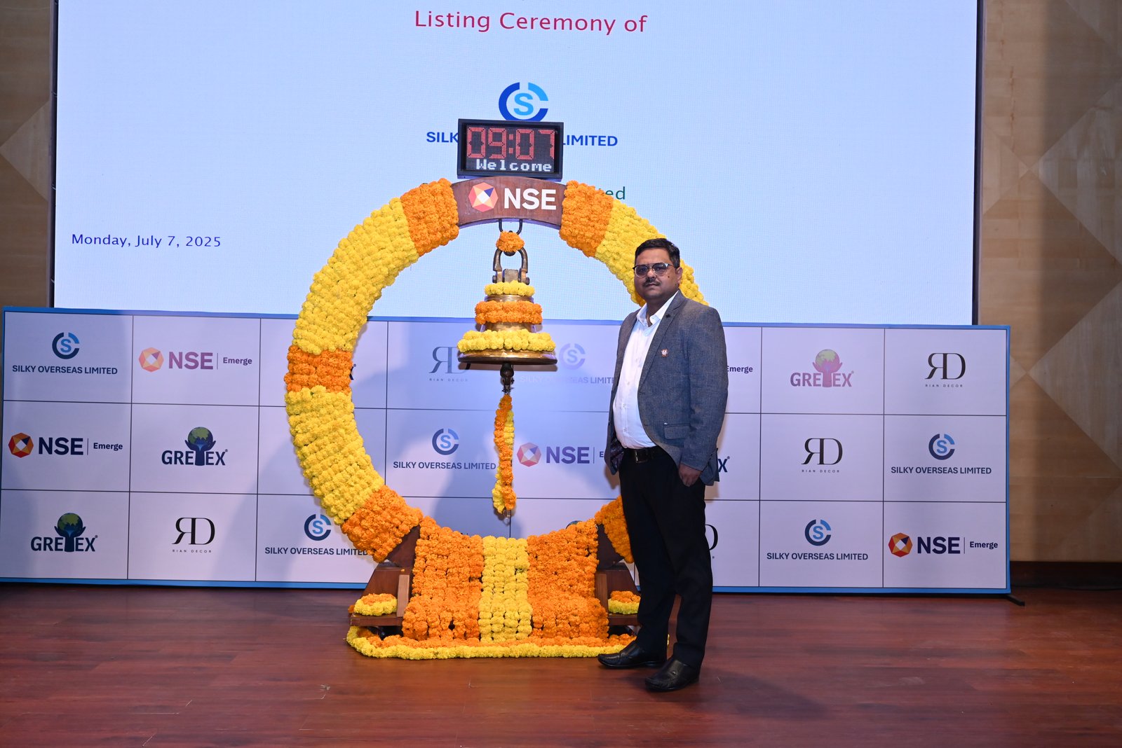 Silky Overseas Limited Listing Ceremony Photos