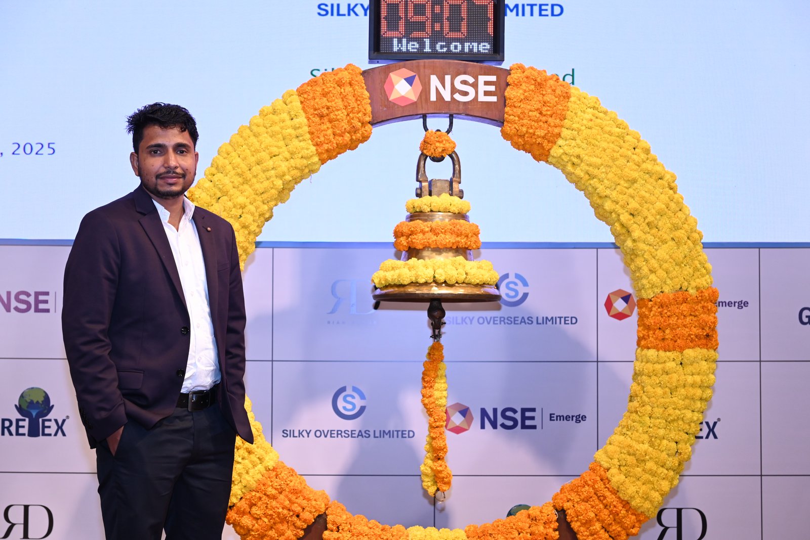 Silky Overseas Limited Listing Ceremony Photos