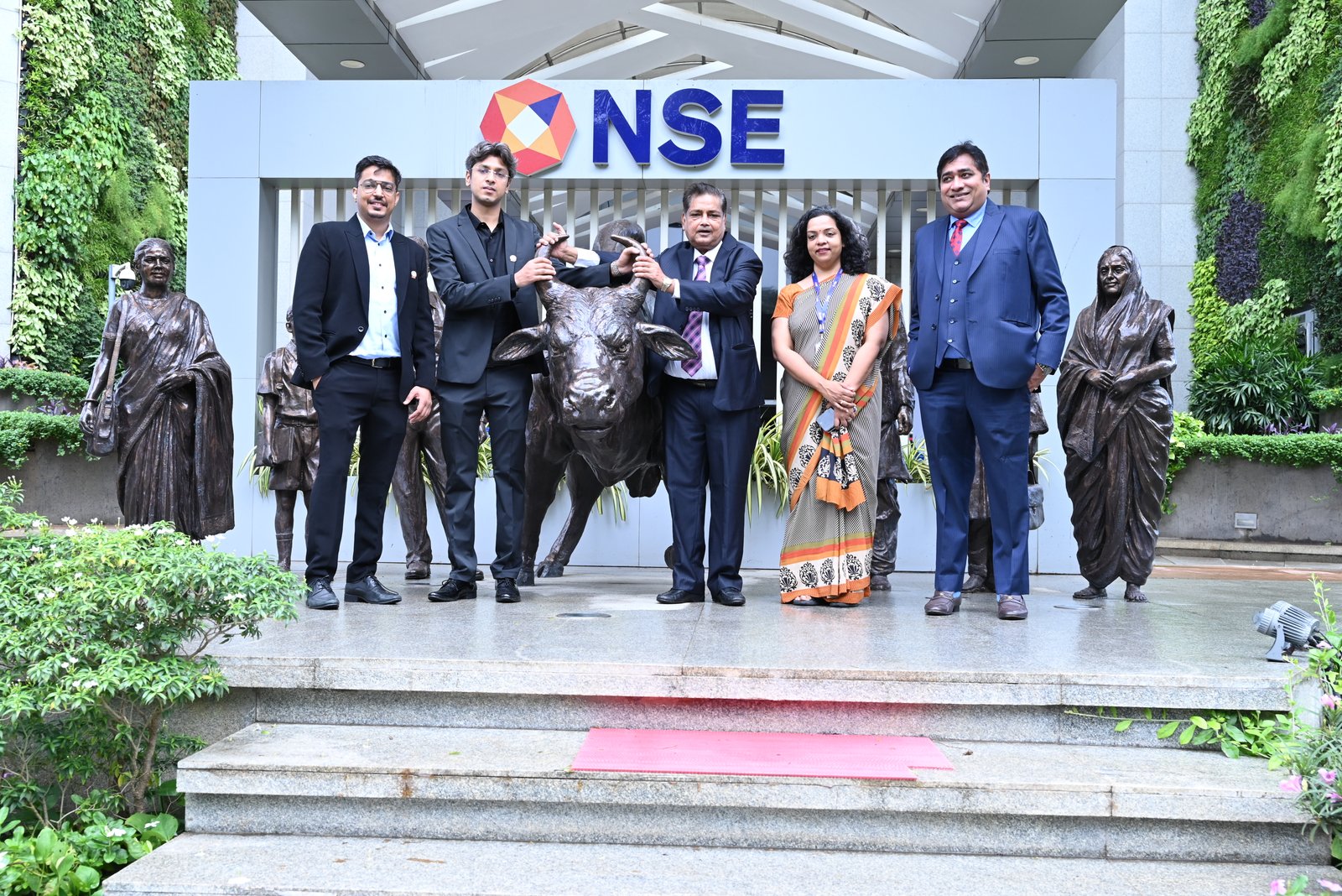 Silky Overseas Limited Listing Ceremony Photos