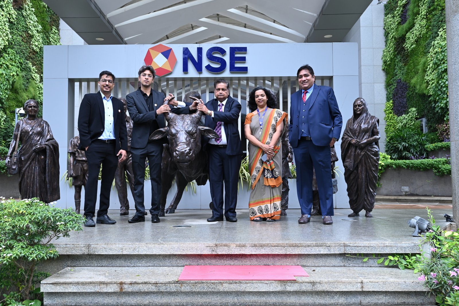 Silky Overseas Limited Listing Ceremony Photos
