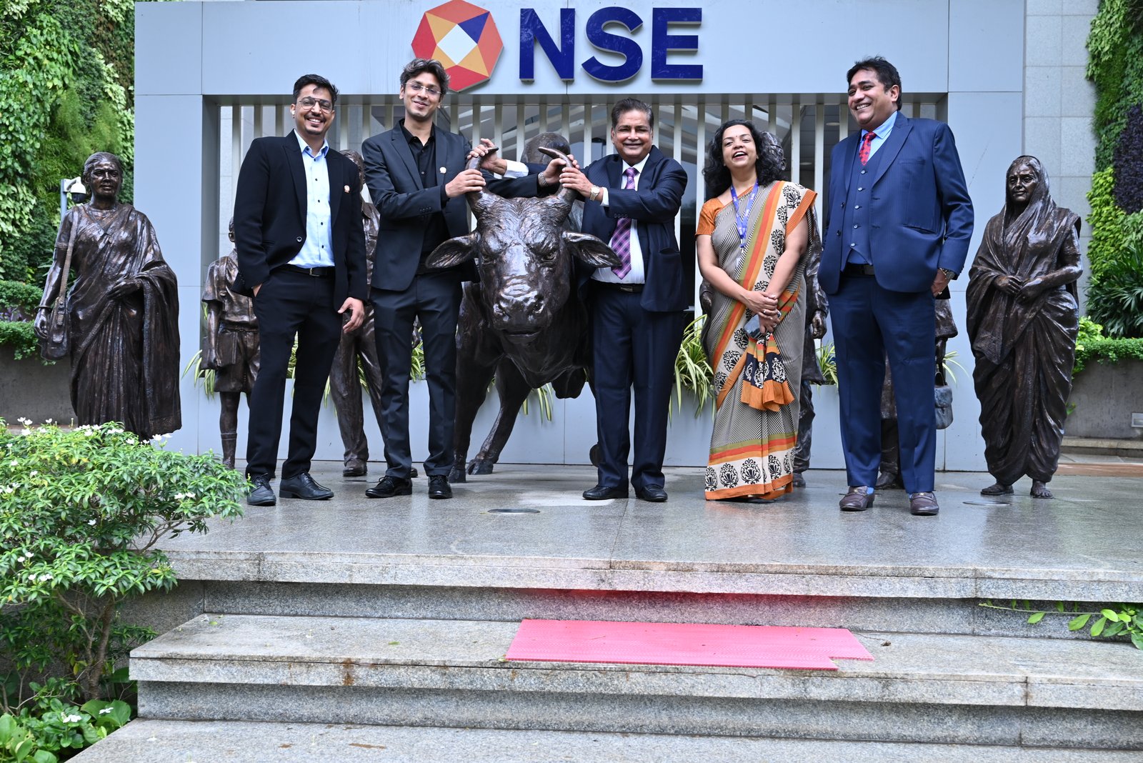 Silky Overseas Limited Listing Ceremony Photos