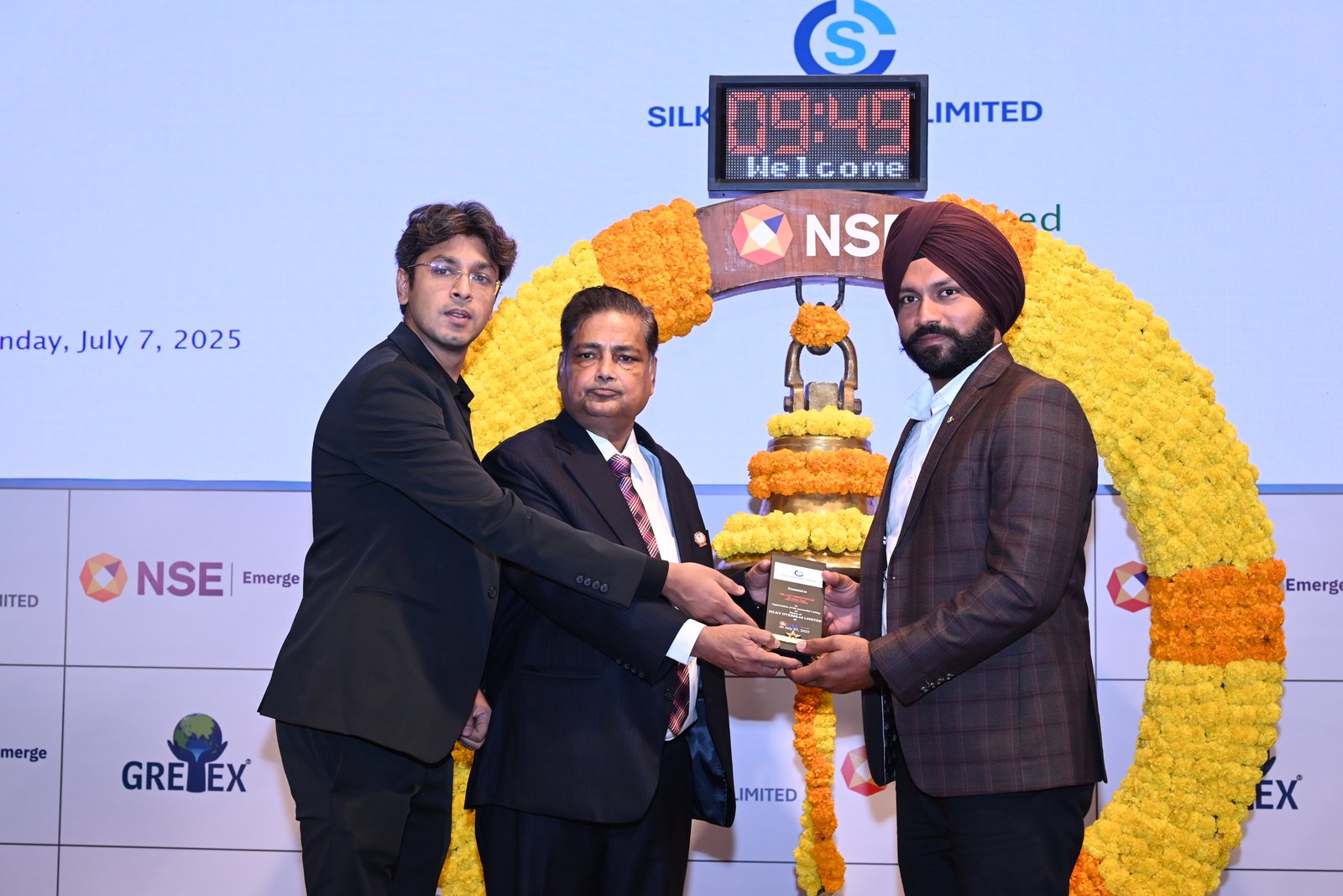 Silky Overseas Limited Listing Ceremony Photos