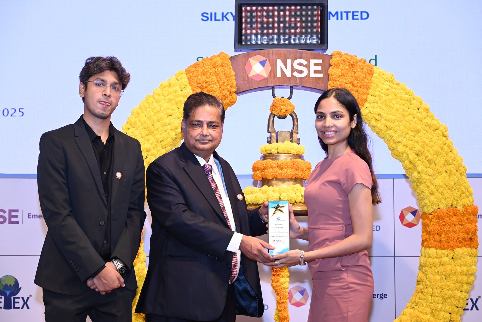 Silky Overseas Limited Listing Ceremony Photos