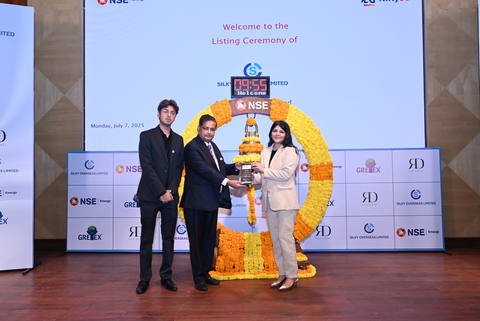 Silky Overseas Limited Listing Ceremony Photos