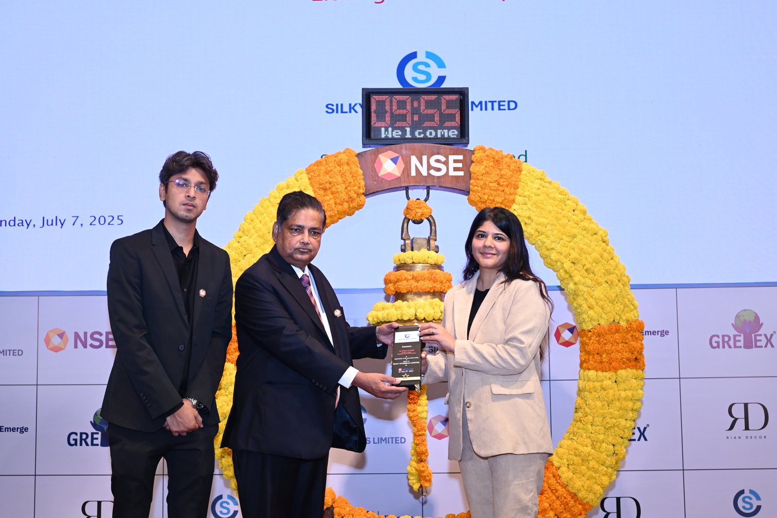 Silky Overseas Limited Listing Ceremony Photos